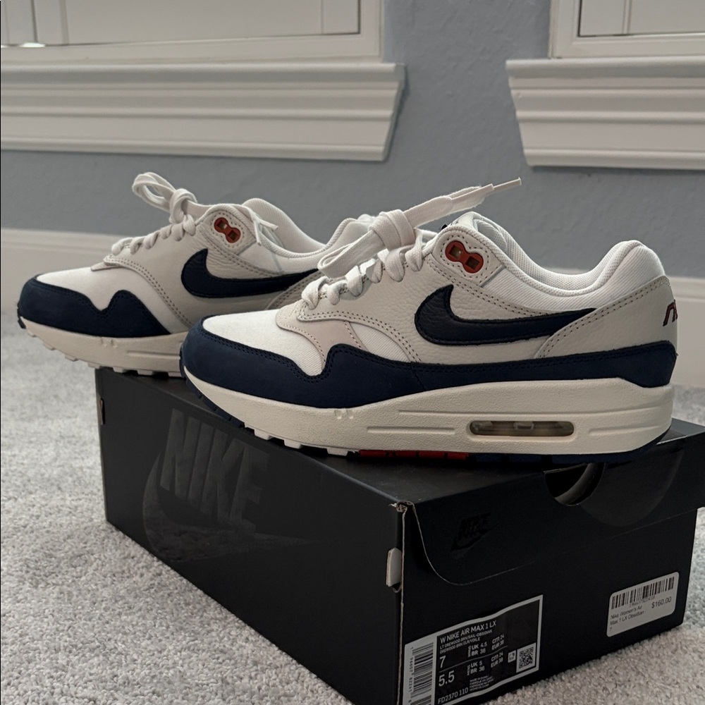 Nike Womens Air Max 1 White & Navy Casual Sneakers - Picture 2 of 16